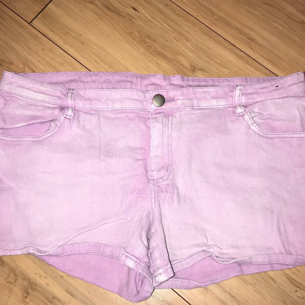 Light purple denim shorts